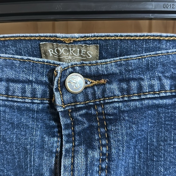 Rockies by Rocky Mountain Women's Natural Rise Jeans - Picture 2 of 5